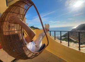 CHABELLA!!! Charm Beach Lofts & Apartments - ALGARVE, hotel i Carvoeiro
