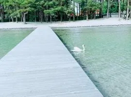 NYRENOVERAD BOSTAD med egen ingång & nära havet