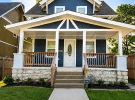 Stylish 3BR Home Near Everything Sleeps 7