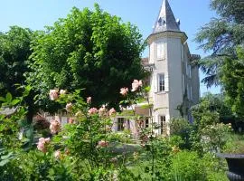 Frachon, maison de caractère avec parc et piscine