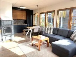 Ruka Center Chalet 3B1 - Ski-In Ski-Out - All services nearby - Fireplace - Wifi - Own parking place