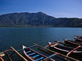 Strawberry Hill Hotel & Restaurant, camping resort en Bedugul