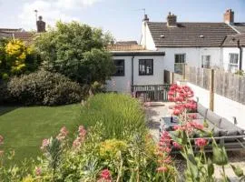 2 Bed stylish village retreat in Braunton
