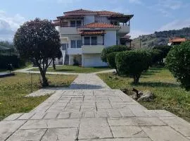 5 Suites Αγιόκαμπος Αγίας