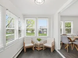 Modern Touisset Escape 3BR with Enclosed Porch