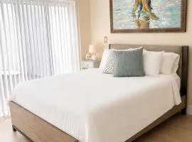 E&A SouthWest Miami Cozy 2BR Apartment with Private Parking