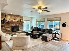 Forest & Vine - Hot tub and Pet Friendly!