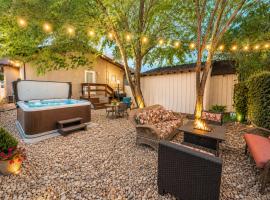 프라이스에 위치한 호텔 Relaxing hot tub, games, & BBQ, near downtown fun!