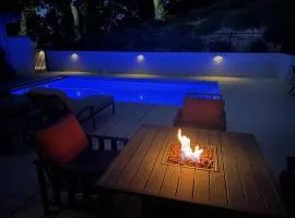 Hilltop Vistas Pool, Wine & Family Fun