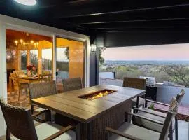 Harleys Hideaway Hilltop Views, Hot Tub & Pets