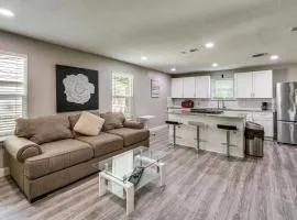 Pet-Friendly Home Near Dallas w/ Private Backyard