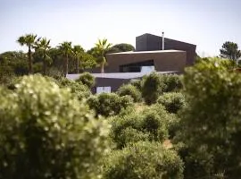 Luxury villas con infinity pool