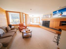 Lakeside 1495 by SummitCove Lodging, hotelli kohteessa Keystone