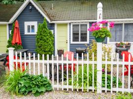 Wolfeboro में, होटल Cottage 1-2 -2 Bedroom 1 Bath End Unit with Kitchenette Private Courtyard Pet Friendly fee applies