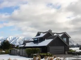 Yuki's Chalet - Terrace Downs