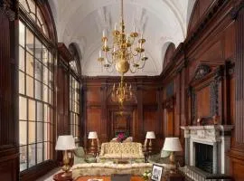 Raffles London at The OWO