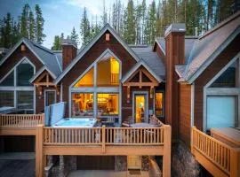 Villa 306 Next To WP Resort I Private Hot Tub I Great Views