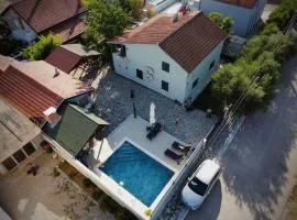 Holiday house with a swimming pool Kakma, Biograd - 25530