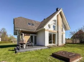 Gorgeous Home In Postomino With Wifi