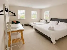 Spacious bedroom with Ensuite Bath near Kitsilano