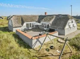Awesome Home In Ringkøbing With Sauna