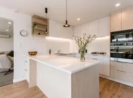 Tresco Apartments - Quiet Luxury in the Heart of Blenheim