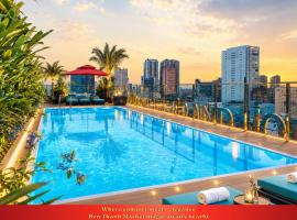 Happy Life Grand Hotel & Rooftop Skybar – hotel w Ho Chi Minh