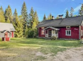 Nice Home In Strömsnäsbruk With Kitchen