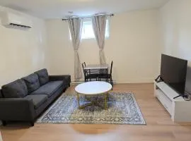 Cool and Cozy 1 Bedroom Suite
