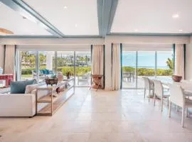 Apt with 2br-beachfront private pool in Sotogrande