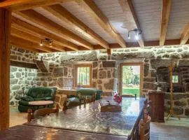 Gîte les violettes d'aubrac 8/11 personnes à rieutort