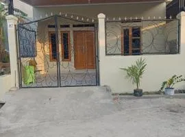 Maulana Homestay - by Login