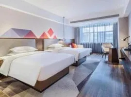 Borrman Hotel Baise High-speed Railway Station Hengning Plaza