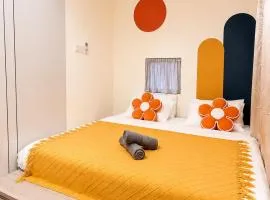 Aesthetic Cozy 1BR near UTM for 3-4 Pax