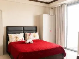 Cozy Layover Condo 8-min Walk to Terminal 3