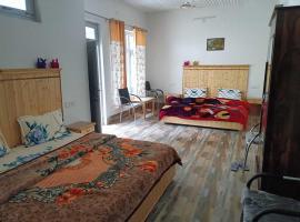 Khajjiar  में, होटल Hotel Satya