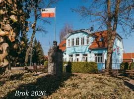 Galeria trunków regionalnych Michał Olszewski i Apartamenty