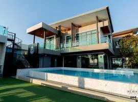Sky Beach Pool Villa Chanthaburi 1