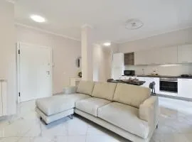 GuestHost - Sampierdarena Bright Apartment