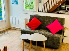 charmant appartement mezzanine avec terrasse et parking 2 min de la plage