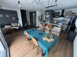 Appartement moderne, calme, 2 chambres & parking