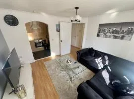 Cozy Modern 1-Bed Flat near Purfleet Station