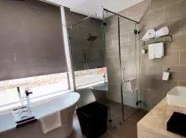 Lumia Beach Suites Nha Trang