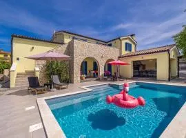 Holiday house MARLY with private pool