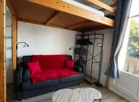 Studio 4 pers les pieds dans l eau vue sur mer