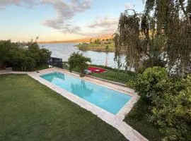 Villa bord du lac takerkoust marrakech , 9 Suites de Luxe & événementiel