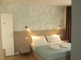 TAU Rooms Srl