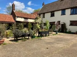 Valley Farmhouse, Westhall