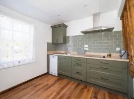 Long Melford Apartment - Timeless Luxury