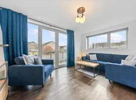 Modern Stirling Apartment - Free Parking